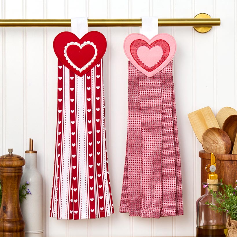 Valentine's Day Kitchen Tie Towels Hearts Set of 2