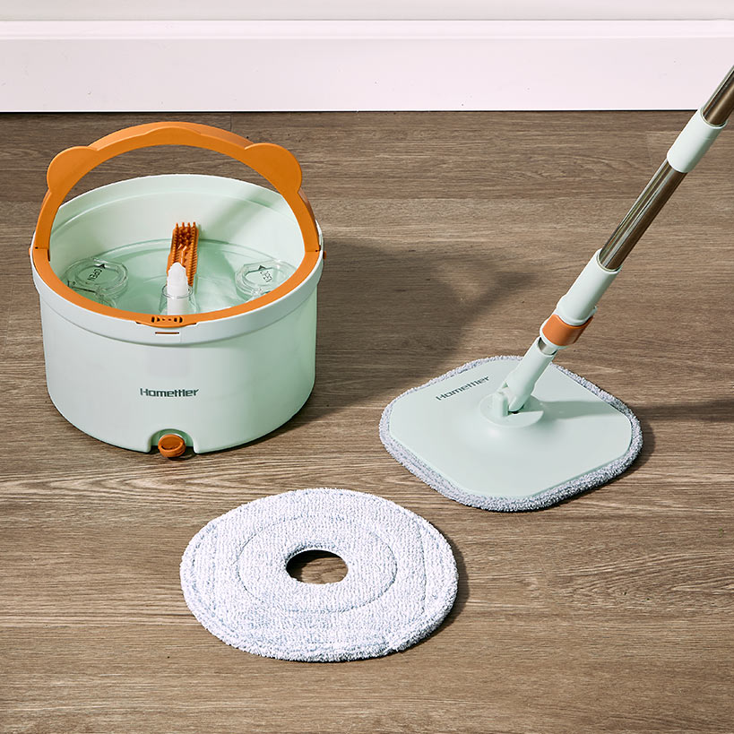 Floor Mop And Bucket Cleaning System With Self Separation Water System