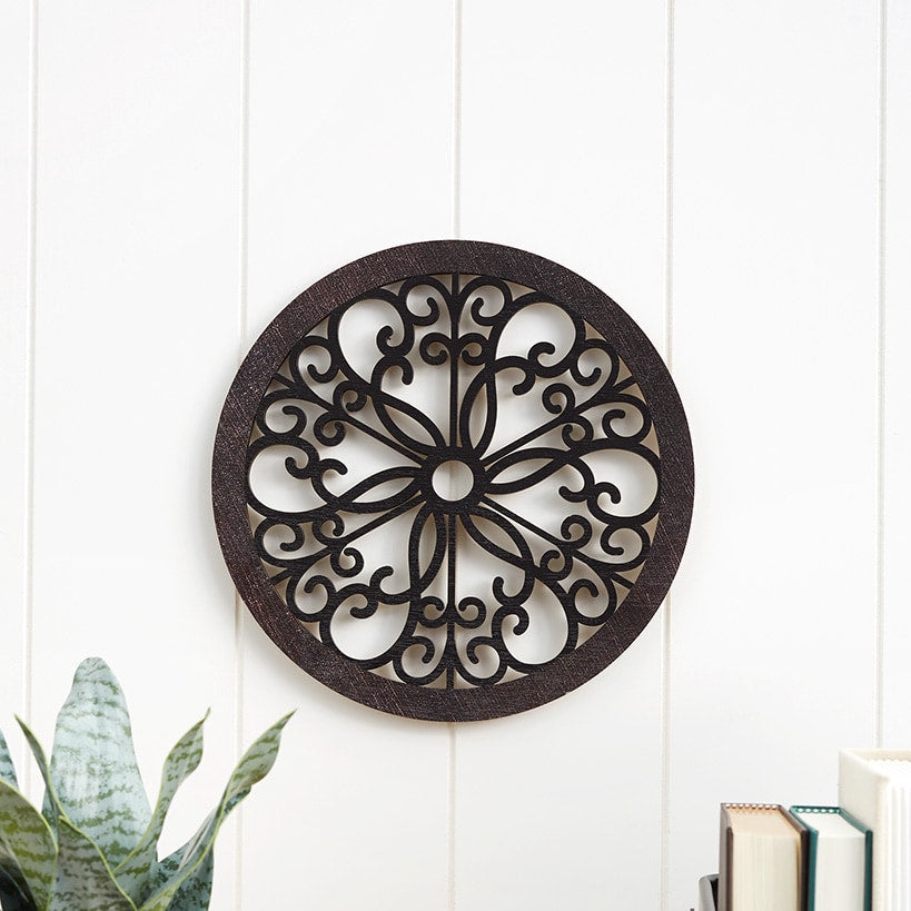 Scrolled Wall Medallion Elegant Metal Wall Art Decor