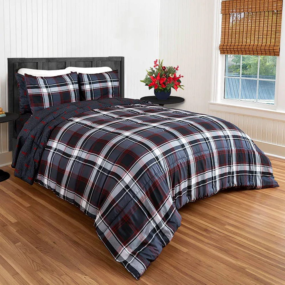 Comforters, Quilts & Shams