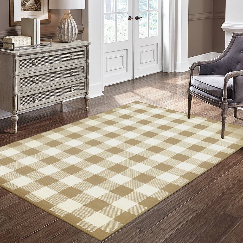 Indoor/Outdoor Beige Buffalo Plaid Rug