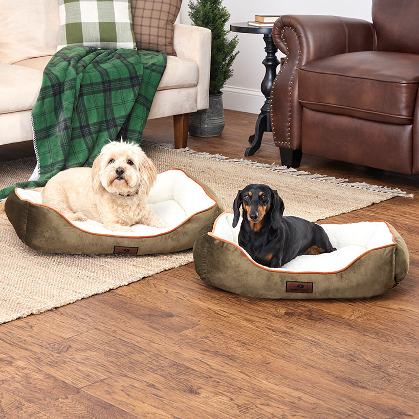 Mossy Oak Pet Bed - Plush Comfort with Non-Slip Bottom