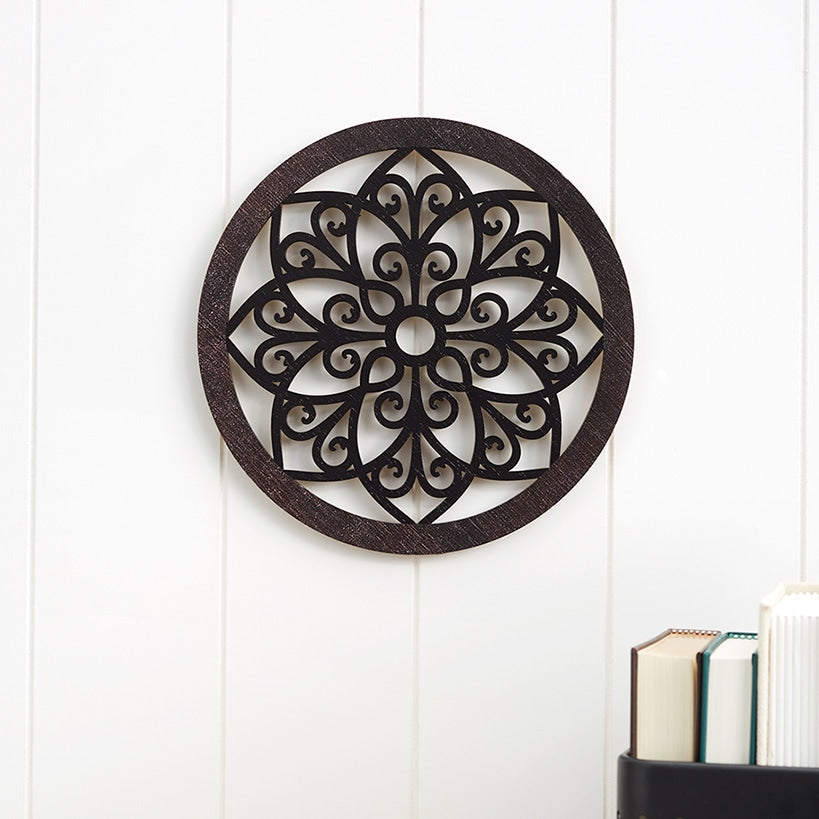 Scrolled Wall Medallion Elegant Metal Wall Art Decor